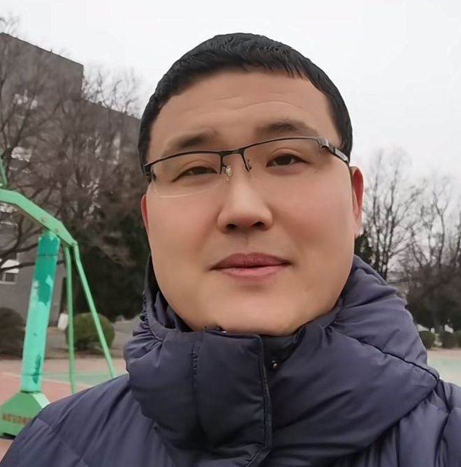 阜阳五中41岁老师袁宁去世！200多名学生自发送别知情人曝原因(图9)