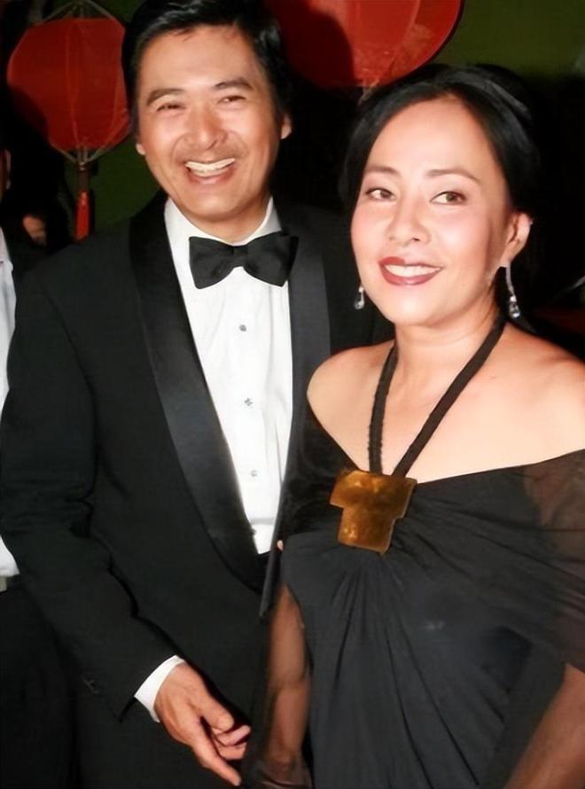 “嫁入”豪门5位男星有人倒贴5000万有人结婚34 年不敢喊老婆(图22)